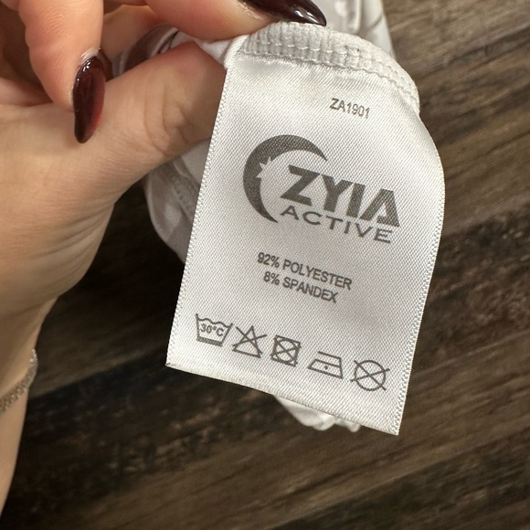 ZYIA White and Gray Camo Tank Top - Picture 2 of 6